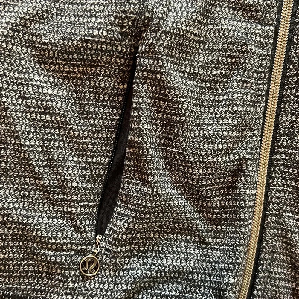 Lululemon full zip jacket - Picture 2 of 5